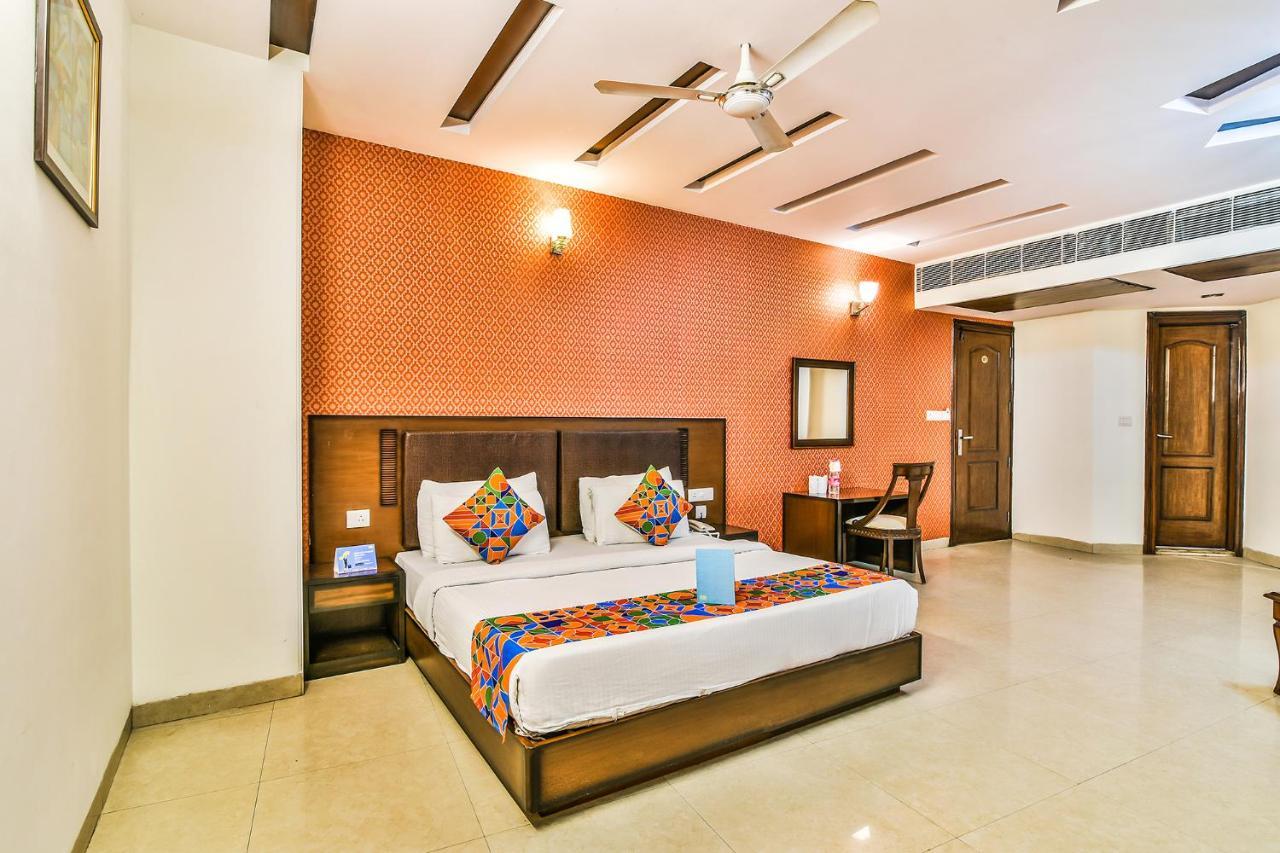 Hotel Alpine Tree Neu-Delhi Exterior foto